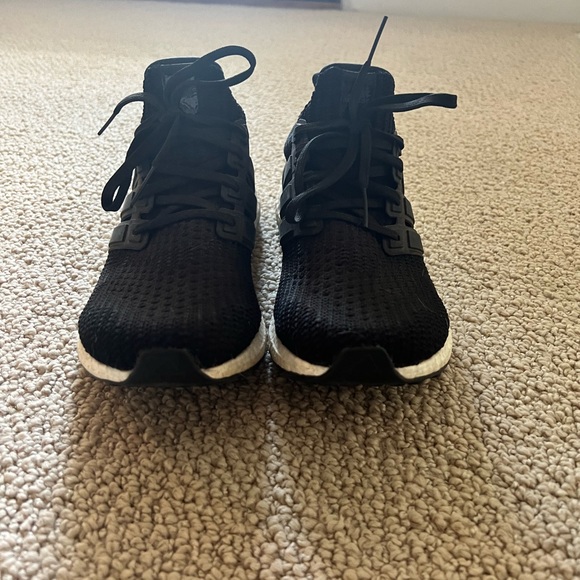 Adidas Ultraboost 4.0 DNA Running Shoe - Picture 3 of 5
